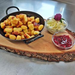 Kartoffelpaunzen im Pfandl ©Latschenalm